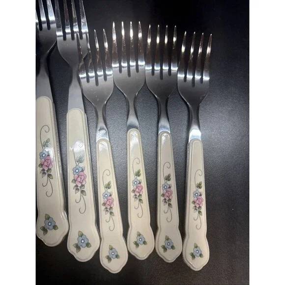 20 Pieces Pfaltzgraff TEA ROSE Stainless Plastic Handle Flatware EUC - Picture 5 of 6